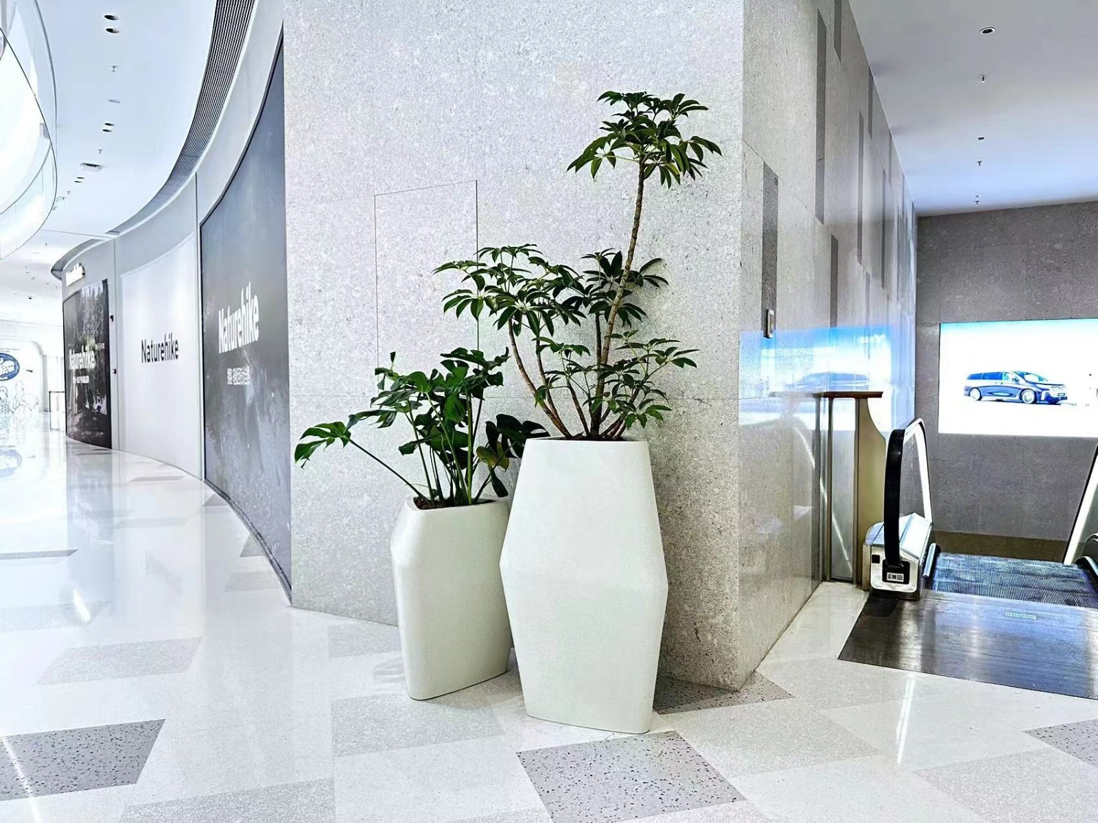 Landscape stool - CBD flower pot